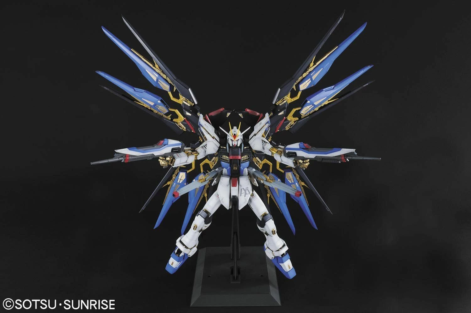 Bandai Gundam 1/60 PG ZGMF-X20A Strike Freedom Seed Destiny Model Kit 2 Bandai Gundam 1/60 PG ZGMF-X20A Strike Freedom Seed Destiny Model Kit - Image 2
