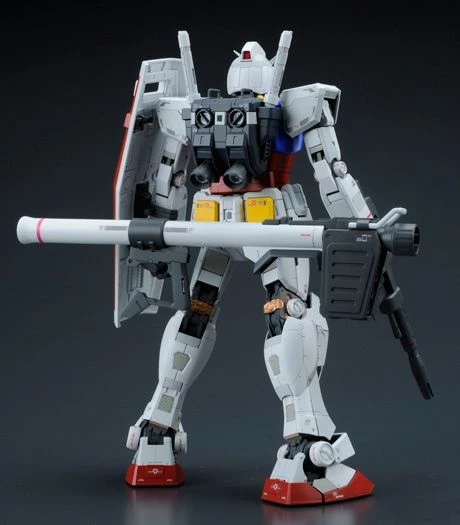 Bandai Gundam 1/100 MG 0079 RX-78-2 Gundam Ver. 3.0 Model Kit 2 Bandai Gundam 1/100 MG 0079 RX-78-2 Gundam Ver. 3.0 Model Kit - Image 2