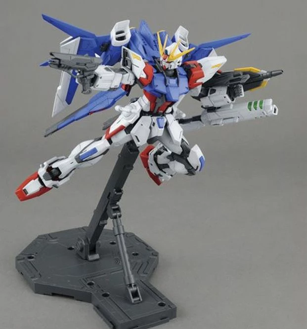 Bandai Gundam 1/100 MG Build Fighters GAT-1058/FP Build Strike Gundam Full Package Model Kit 3 Bandai Gundam 1/100 MG Build Fighters GAT-1058/FP Build Strike Gundam Full Package Model Kit - Image 3