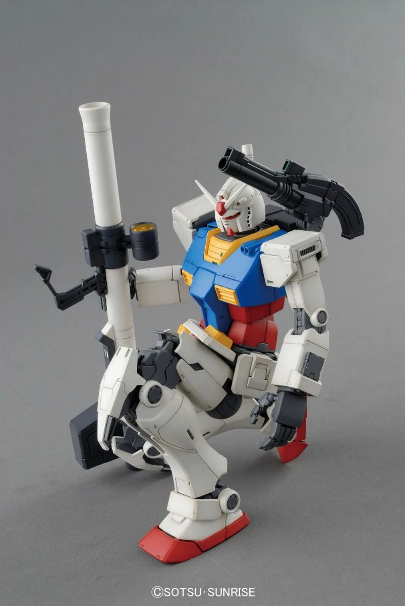 Bandai Gundam 1/100 MG The Origin RX-78-2 Gundam Origin Ver. Model Kit 3 Bandai Gundam 1/100 MG The Origin RX-78-2 Gundam Origin Ver. Model Kit - Image 3