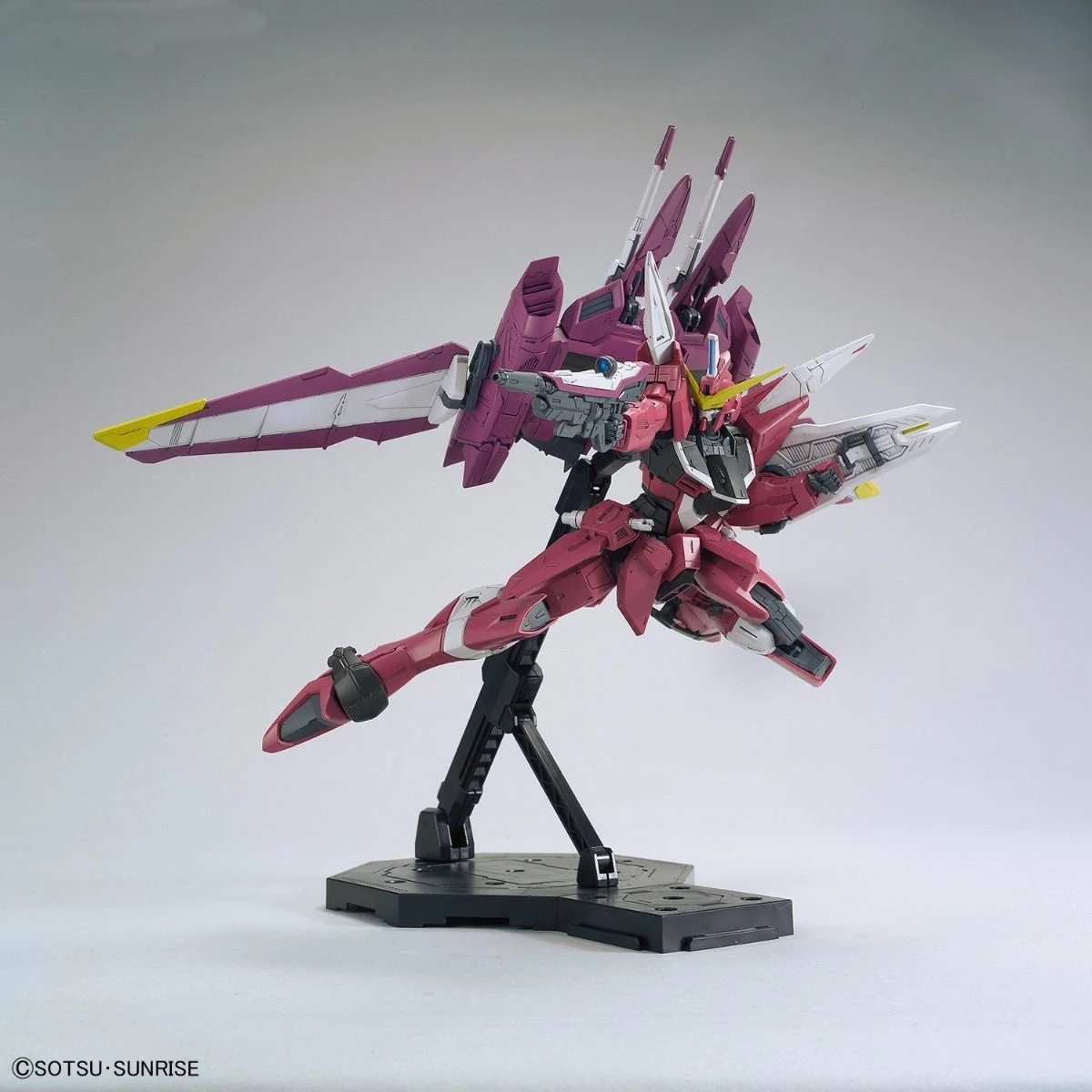 Bandai Gundam 1/100 MG Seed ZGMF-X09A Justice Z.A.F.T Model Kit 9 Bandai Gundam 1/100 MG Seed ZGMF-X09A Justice Z.A.F.T Model Kit - Image 9