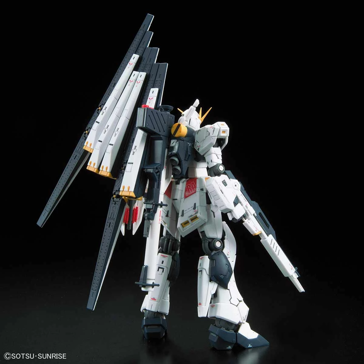 Bandai Gundam 1/144 RG #32 Char's Counterattack RX-93 V Nu Gundam Model Kit 2 Bandai Gundam 1/144 RG #32 Char's Counterattack RX-93 V Nu Gundam Model Kit - Image 2