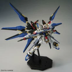 Bandai Gundam 1/100 MGEX Seed Destiny ZGMF-X20A Strike Freedom Gundam Model Kit -Bandai Sales 4573102633682f